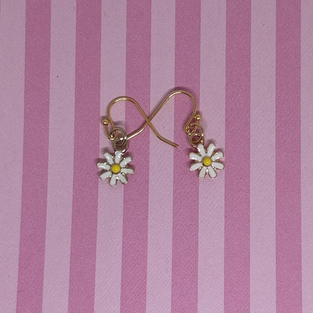 Handmade White Daisy Flower Dangle Earrings Gold Hook Cottagecore